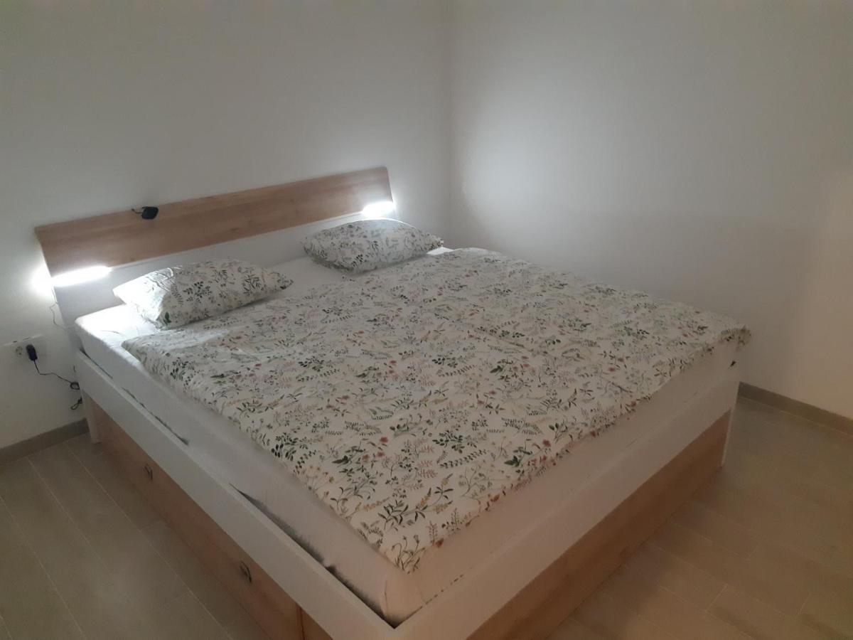 Alpska Roza Apartment ครานสกา โกรา ภายนอก รูปภาพ