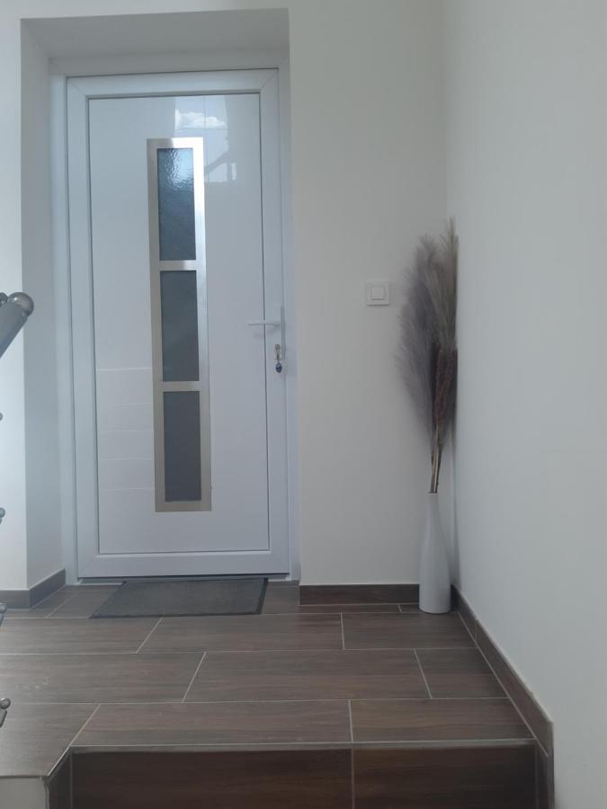 Alpska Roza Apartment ครานสกา โกรา ภายนอก รูปภาพ