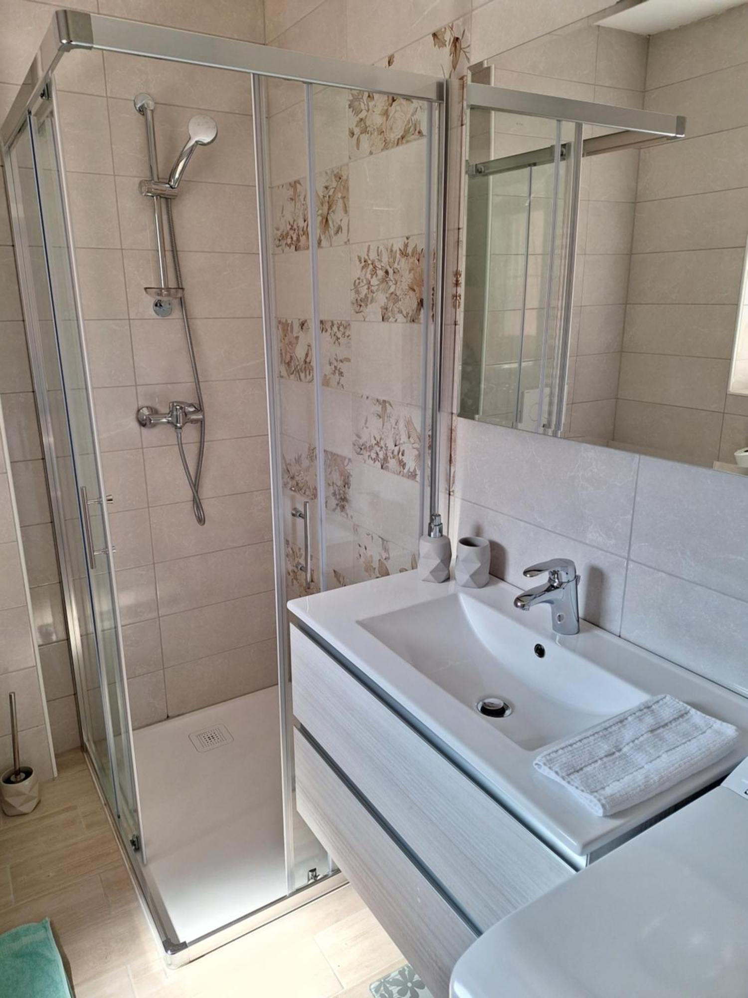 Alpska Roza Apartment ครานสกา โกรา ภายนอก รูปภาพ